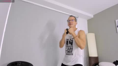 _axelking_ online show from 10/14/25, 11:44