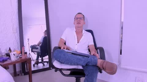 _axelking_ online show from 02/06/26, 11:35