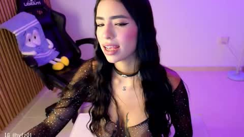 hell y online show from 09/29/25, 11:42