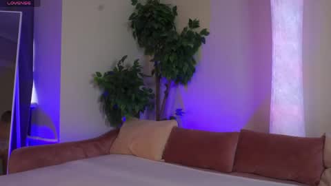 Jess online show from 04/27/26, 03:26