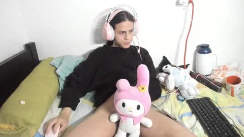 _baby_vi online show from 11/17/25, 11:21