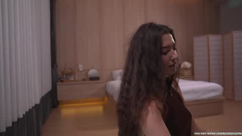 Arianna online show from 12/01/25, 02:00