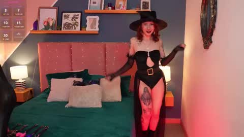 Snapshot of _beck_art_ chatting on 10/28/25, 02:53 Sofia online show from 10/28/25, 02:53