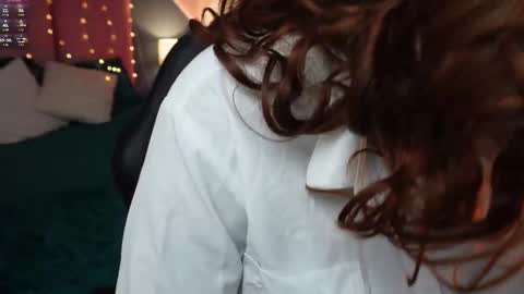 Snapshot of _beck_art_ chatting on 11/11/25, 01:11 Sofia online show from 11/11/25, 01:11