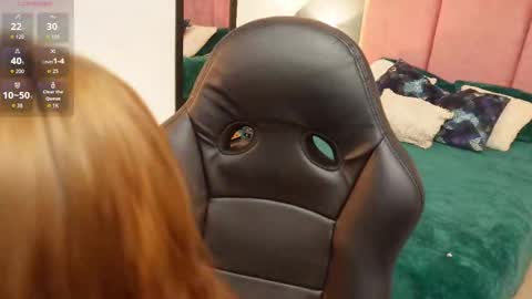 Snapshot of _beck_art_ chatting on 11/24/25, 12:49 Sofia online show from 11/24/25, 12:49