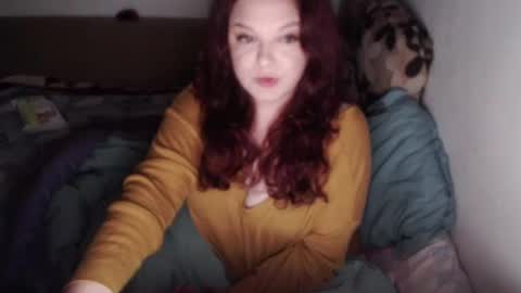 Snapshot of _bella_28 chatting on 12/03/24, 05:42 em online show from 12/03/24, 05:42