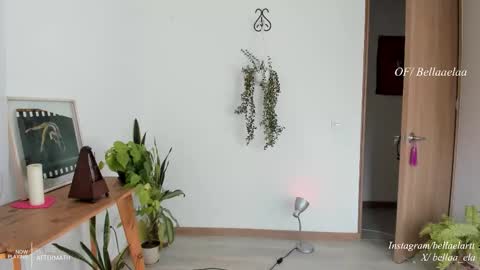 Ella  online show from 11/09/25, 09:02