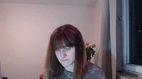 Snapshot of _biscotti_ chatting on 12/02/24, 07:27 _biscotti_ online show from 12/02/24, 07:27