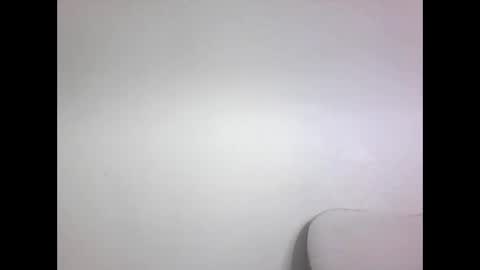 Snapshot of _biscotti_ chatting on 12/15/25, 06:34 _biscotti_ online show from 12/15/25, 06:34