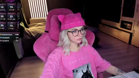 Olivia Subscribe to my Fansly -   online show from 05/31/26, 12:30