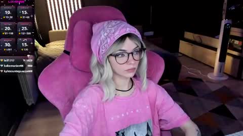 Olivia Subscribe to my Fansly -   online show from 06/15/26, 10:45