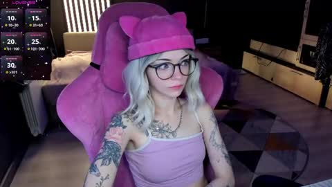 Olivia Subscribe to my Fansly -   online show from 07/11/26, 12:02
