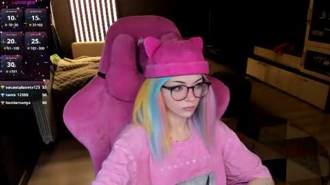 Olivia Subscribe to my Fansly -   online show from 08/05/26, 11:17