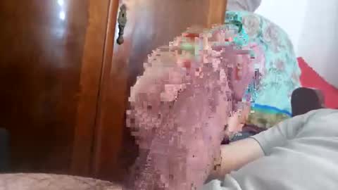 _black_horse_1 online show from 12/15/25, 06:34