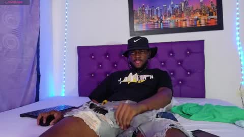 Snapshot of _black_stallion chatting on 04/28/26, 06:57 Andrew online show from 04/28/26, 06:57