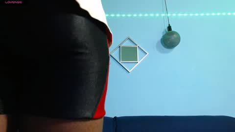 Snapshot of _black_stallion chatting on 05/11/26, 08:06 Andrew online show from 05/11/26, 08:06