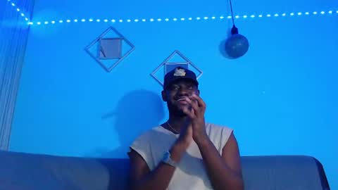 Snapshot of _black_stallion chatting on 06/11/26, 03:15 Andrew online show from 06/11/26, 03:15