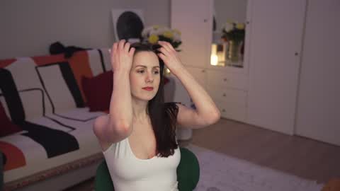 Snapshot of _blackbee_ chatting on 01/23/25, 09:18 Lili online show from 01/23/25, 09:18