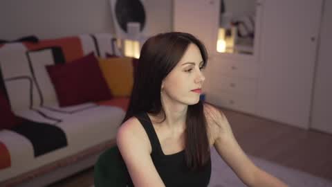 Snapshot of _blackbee_ chatting on 02/05/25, 09:29 Lili online show from 02/05/25, 09:29