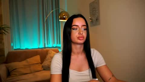 Pearl online show from 04/16/26, 07:47