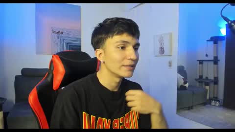 Snapshot of _blakee chatting on 01/23/25, 07:11 B L A K E online show from 01/23/25, 07:11