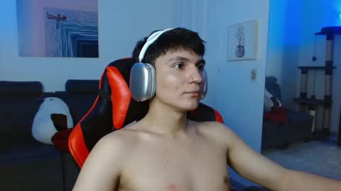 Snapshot of _blakee chatting on 02/04/25, 07:07 B L A K E online show from 02/04/25, 07:07