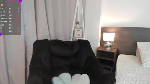 Mary online show from 11/20/25, 10:09