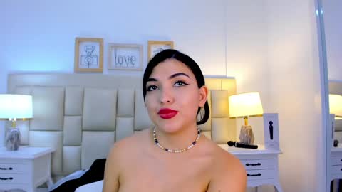 Snapshot of _brenda_becker chatting on 01/28/25, 10:01 Brenda online show from 01/28/25, 10:01