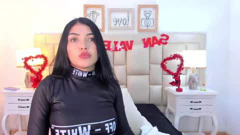 Snapshot of _brenda_becker chatting on 02/13/25, 07:42 Brenda online show from 02/13/25, 07:42