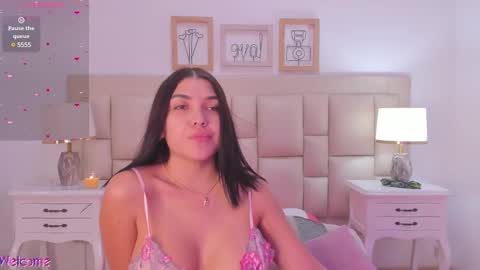 Snapshot of _brenda_becker chatting on 02/25/25, 07:58 Brenda online show from 02/25/25, 07:58