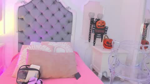 Snapshot of _brenda_becker chatting on 11/01/25, 08:00 Brenda online show from 11/01/25, 08:00