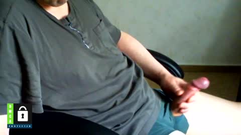 Snapshot of _buwe22_ chatting on 05/22/26, 10:32 Uwe online show from 05/22/26, 10:32