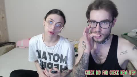 Snapshot of _by_double_sexy_miss_ chatting on 02/19/25, 03:49 _by_double_sexy_miss_ online show from 02/19/25, 03:49