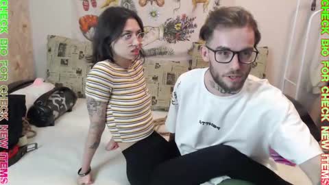 Snapshot of _by_double_sexy_miss_ chatting on 03/01/25, 04:11 _by_double_sexy_miss_ online show from 03/01/25, 04:11