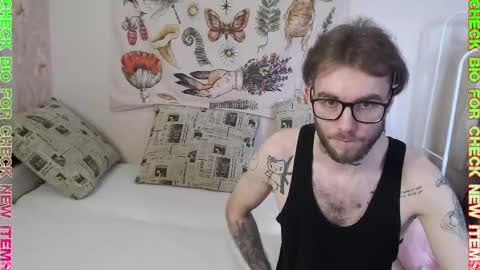 Snapshot of _by_double_sexy_miss_ chatting on 03/04/25, 10:13 _by_double_sexy_miss_ online show from 03/04/25, 10:13