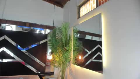 Snapshot of _candy_sweet chatting on 10/23/25, 06:06 Candy online show from 10/23/25, 06:06