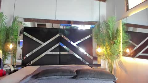 Snapshot of _candy_sweet chatting on 11/08/25, 04:07 Candy online show from 11/08/25, 04:07