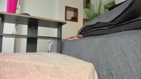 Snapshot of _candy_sweet chatting on 11/09/25, 01:53 Candy online show from 11/09/25, 01:53