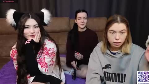 _capybara0_0 online show from 02/23/25, 07:33