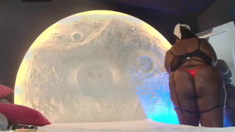 Snapshot of _carolinagomez chatting on 01/07/26, 07:27 Caro. online show from 01/07/26, 07:27