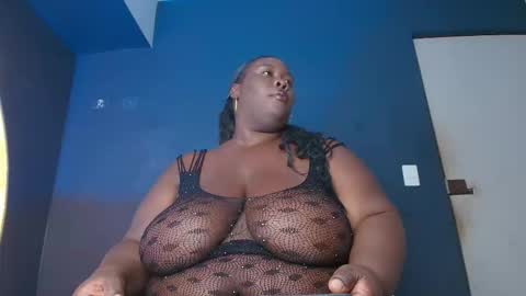 Snapshot of _carolinagomez chatting on 02/07/26, 02:10 Caro. online show from 02/07/26, 02:10