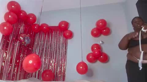 Snapshot of _carolinagomez chatting on 02/12/26, 07:53 Caro. online show from 02/12/26, 07:53