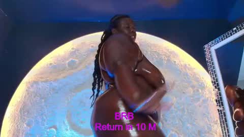 Snapshot of _carolinagomez chatting on 02/28/26, 07:04 Caro. online show from 02/28/26, 07:04