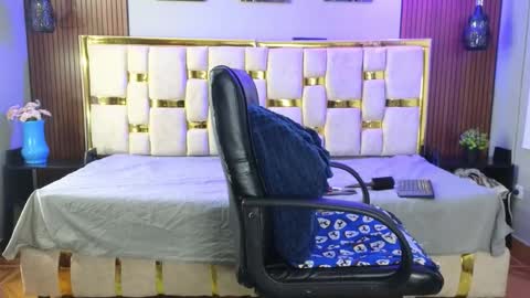 Caroline online show from 04/09/26, 10:31