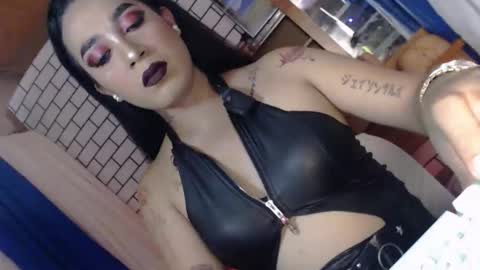 Caroline online show from 04/07/26, 05:52