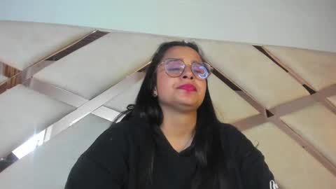 Caroline Sweet online show from 01/23/25, 09:29