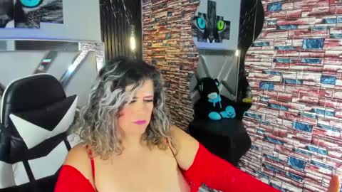 Snapshot of _casandra11 chatting on 01/05/25, 03:00 _casandra11 online show from 01/05/25, 03:00