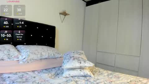 Snapshot of _cereza_ chatting on 06/05/26, 08:58 Bella online show from 06/05/26, 08:58