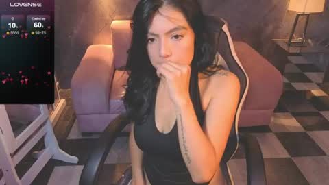 _charlottee_b online show from 06/12/26, 08:08