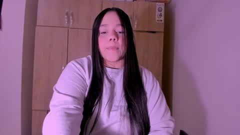 Snapshot of _chelsea_24 chatting on 11/29/25, 04:37 _chelsea_24 online show from 11/29/25, 04:37